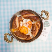Simith with Cheese and Eggs
